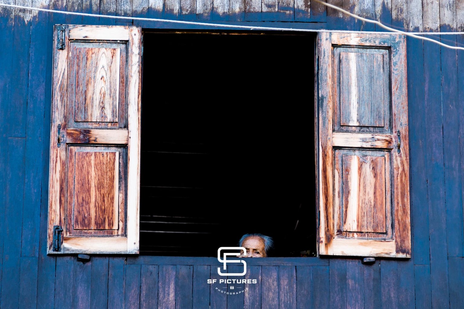 Par la Fenêtre, Lac Inle, Birmanie