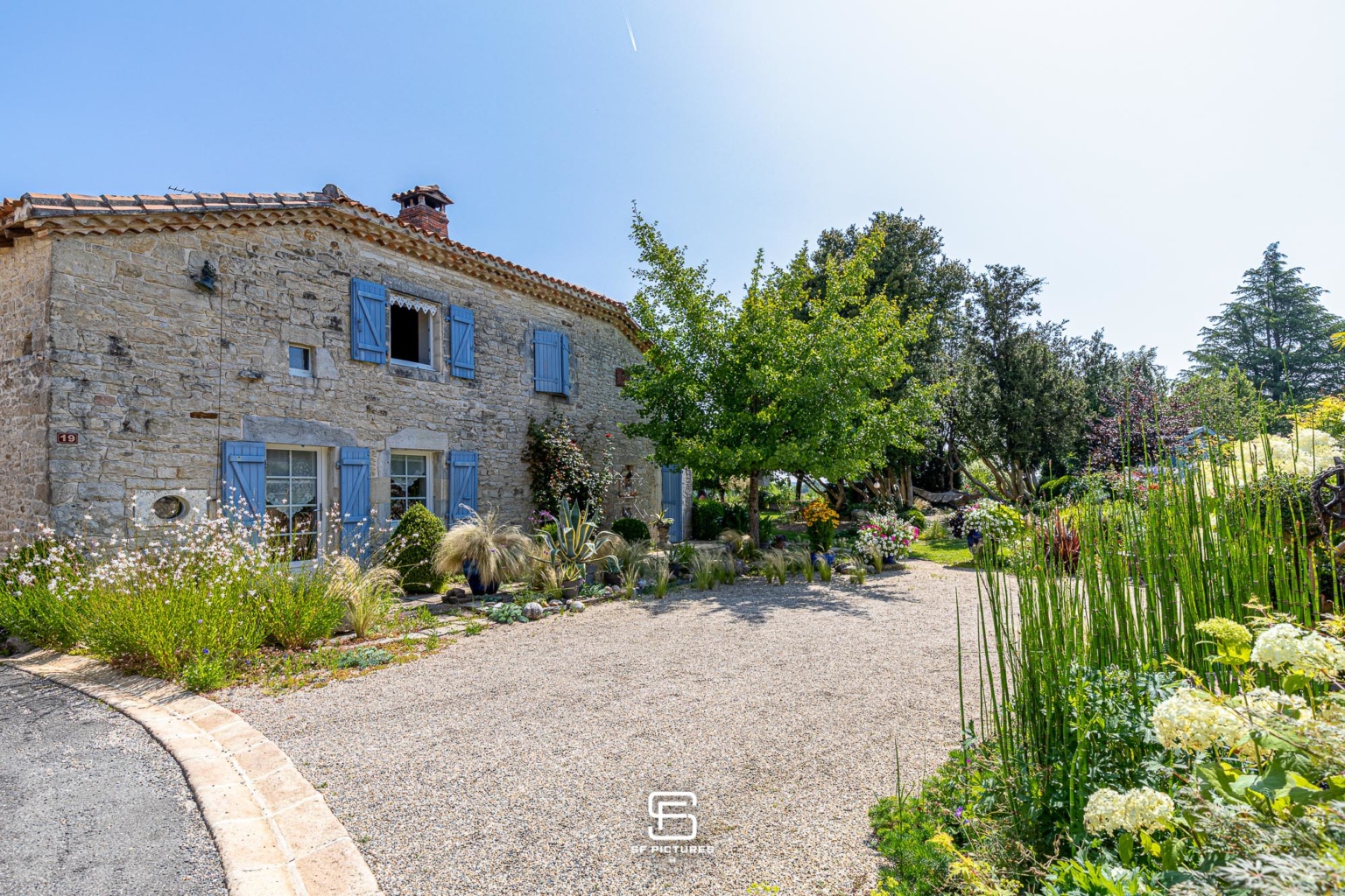 Maison de charme, Nanteuil en Vallée